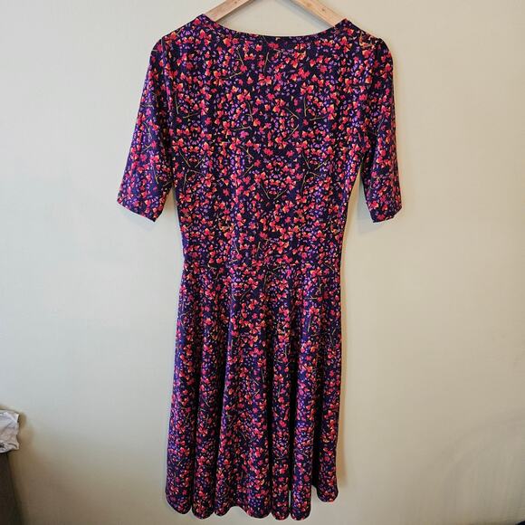 LuLaRoe Nicole Dress, Size Medium Fall Leaves Print Circle Skirt Scoop Neck - Picture 3 of 6